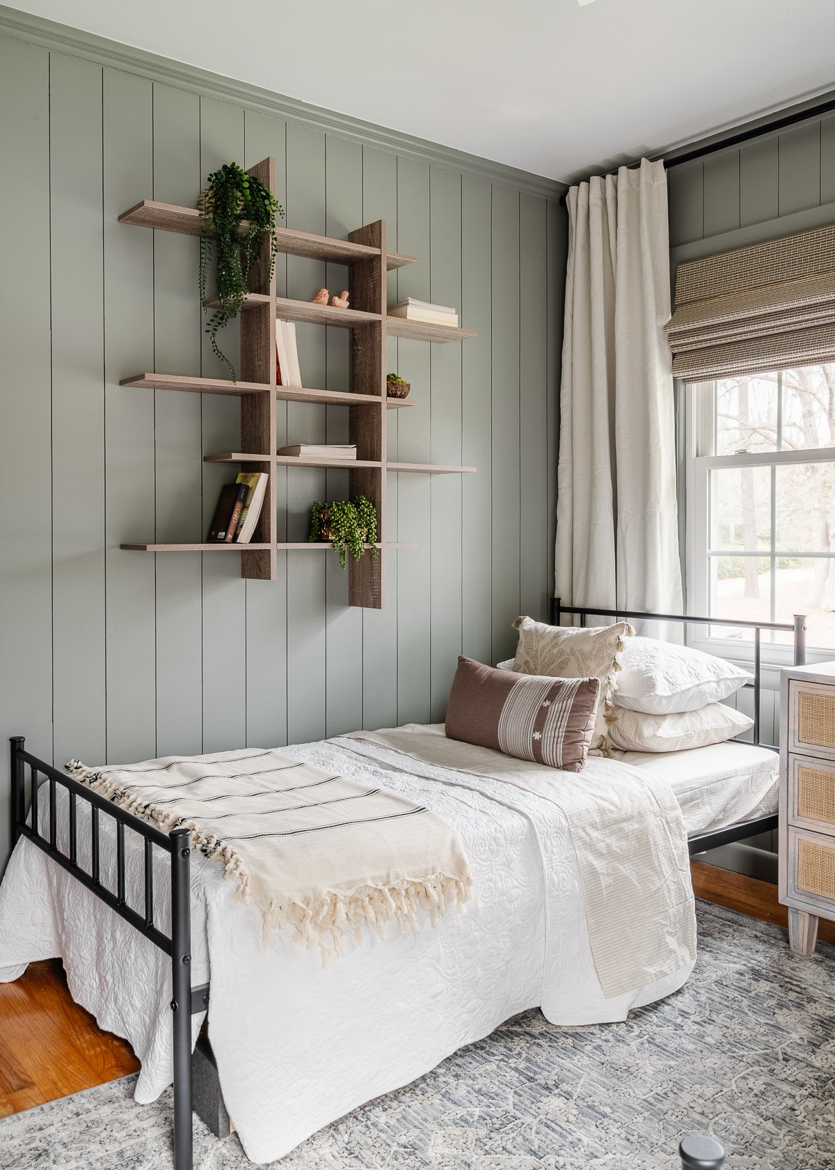 sage green bedroom painted sherwin williams evergreen fog