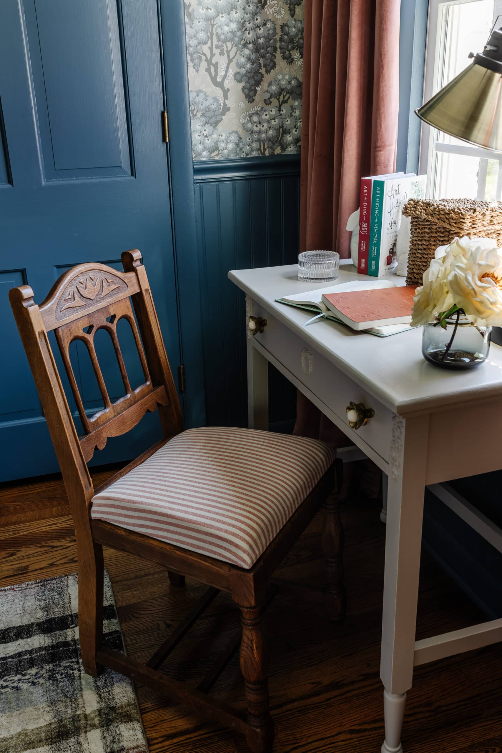 upholstering a chair seat with a kitchen towel