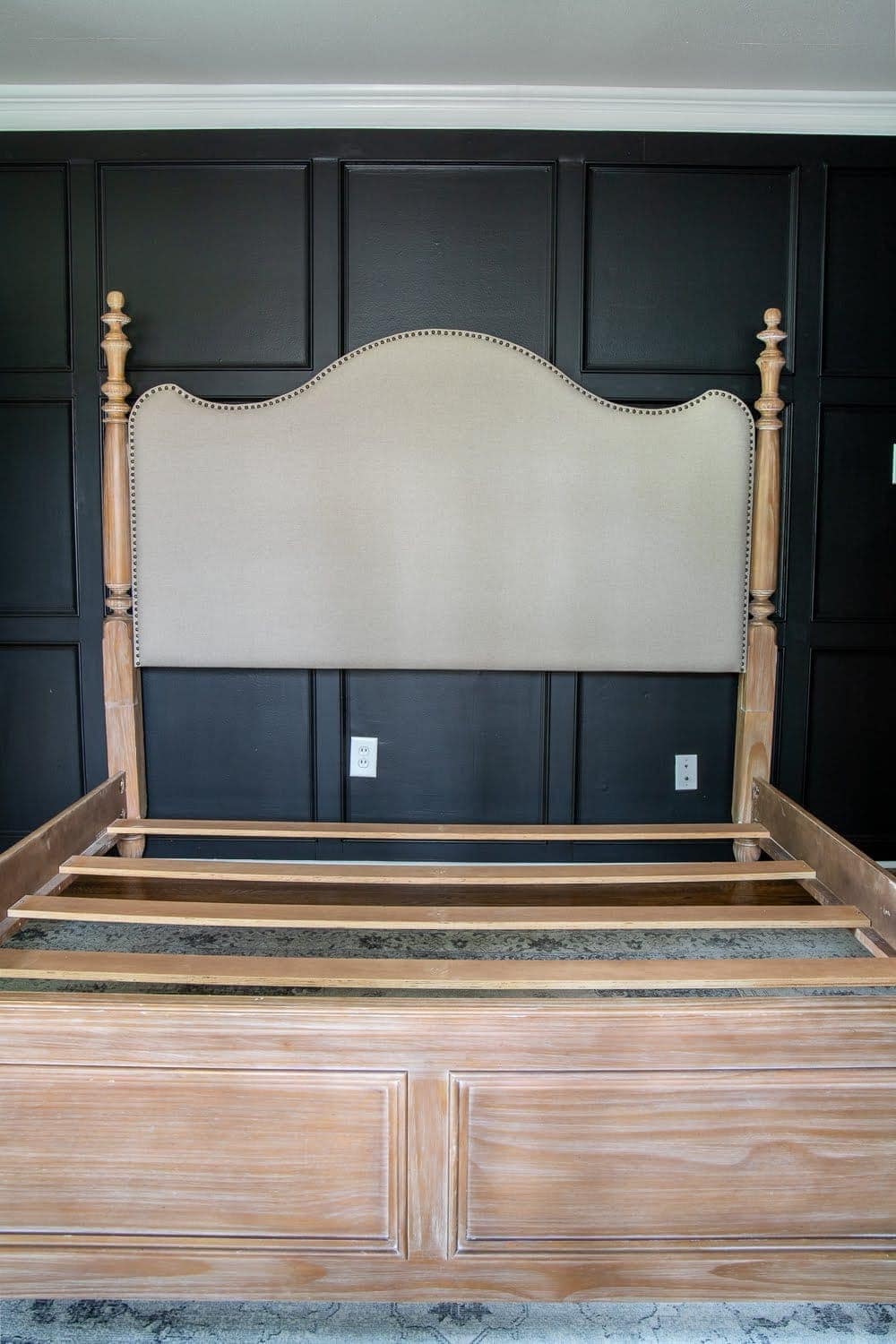 5 rules about primer and paint we wish we had known as beginner DIYers and how to create a paint finish on walls, doors, trim, and moldings that last. | Master Bedroom Refresh with Kilz®