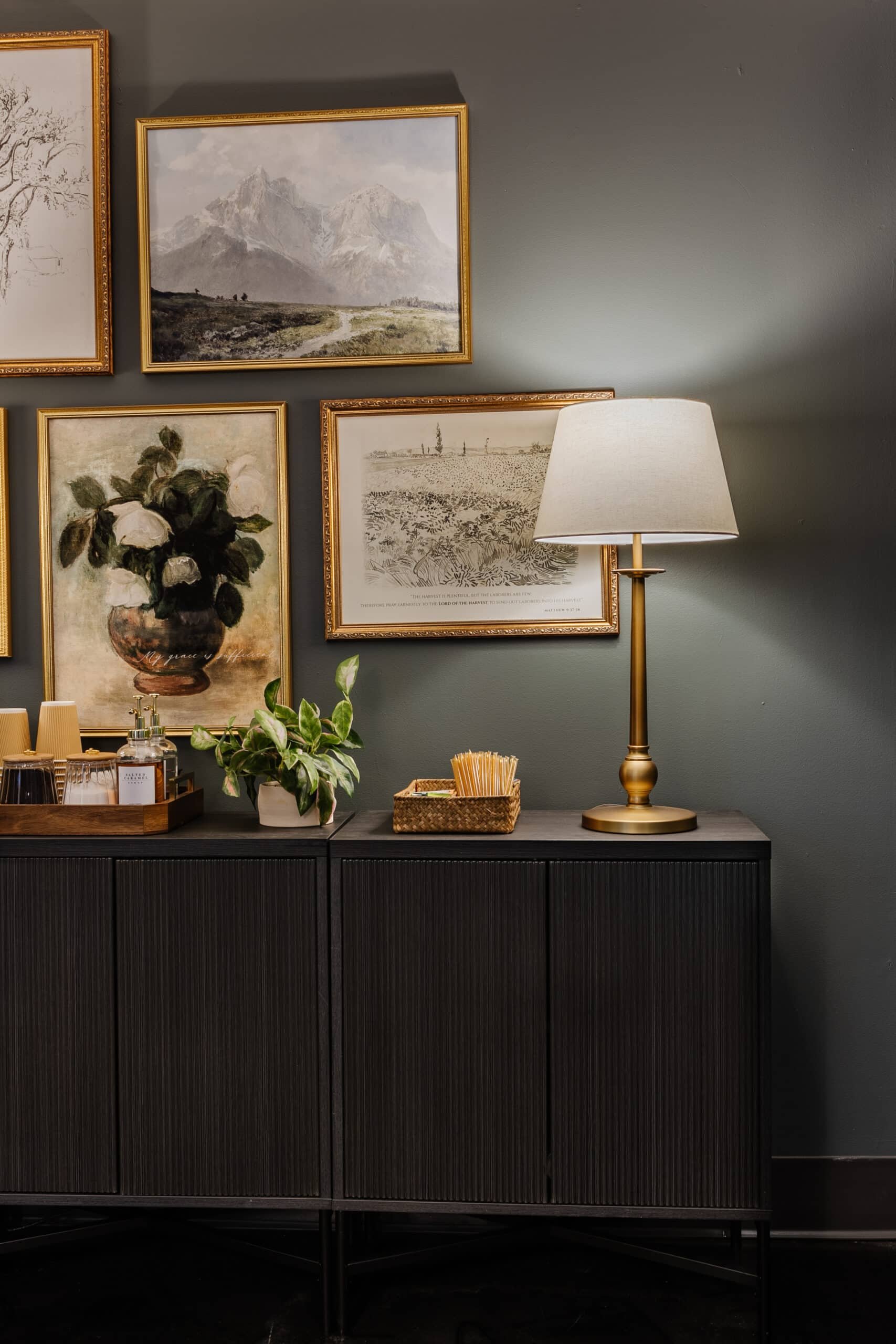 how far apart to hang pictures in a gallery wall