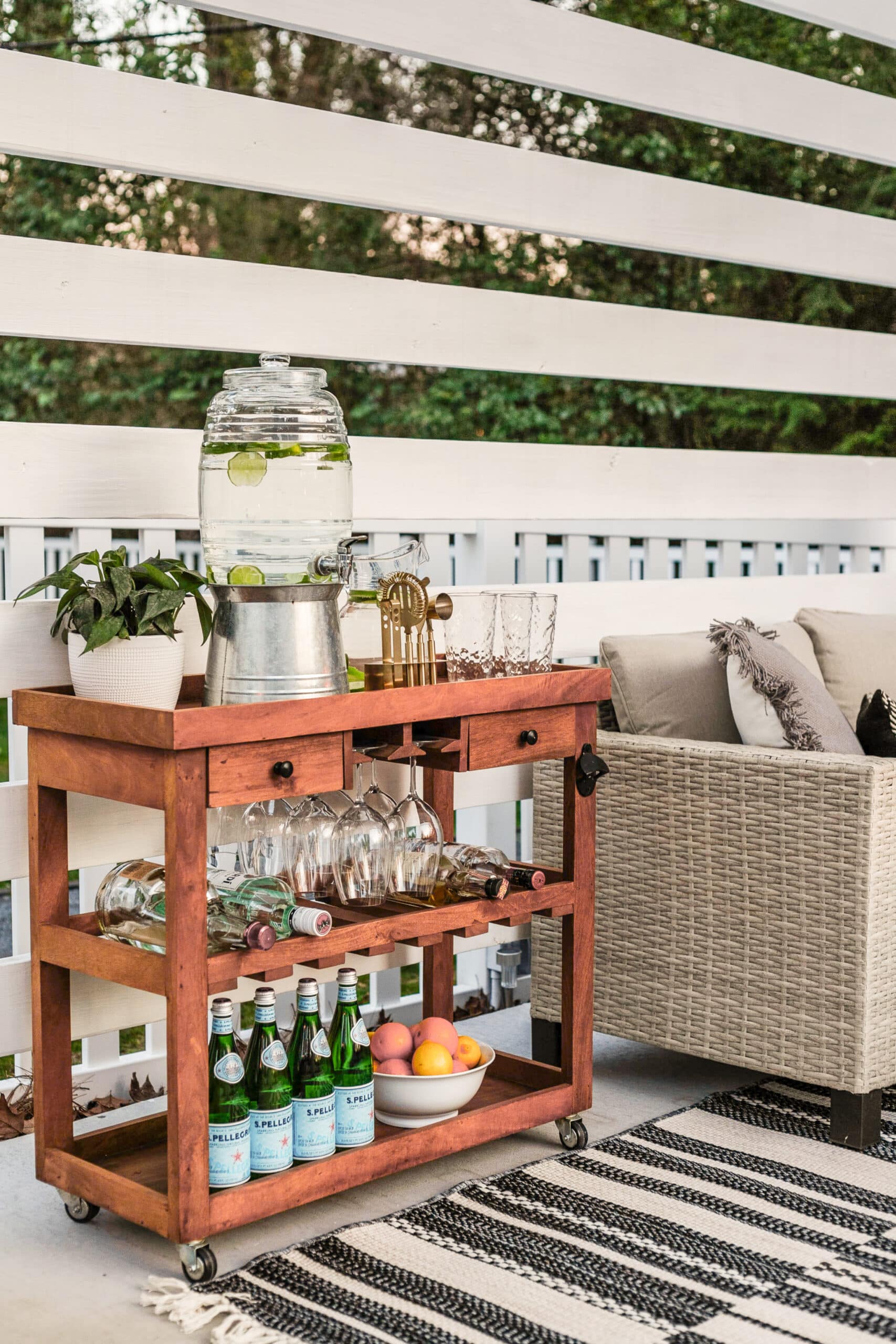 pool-friendly beverage station with acrylic cups and pitcher 