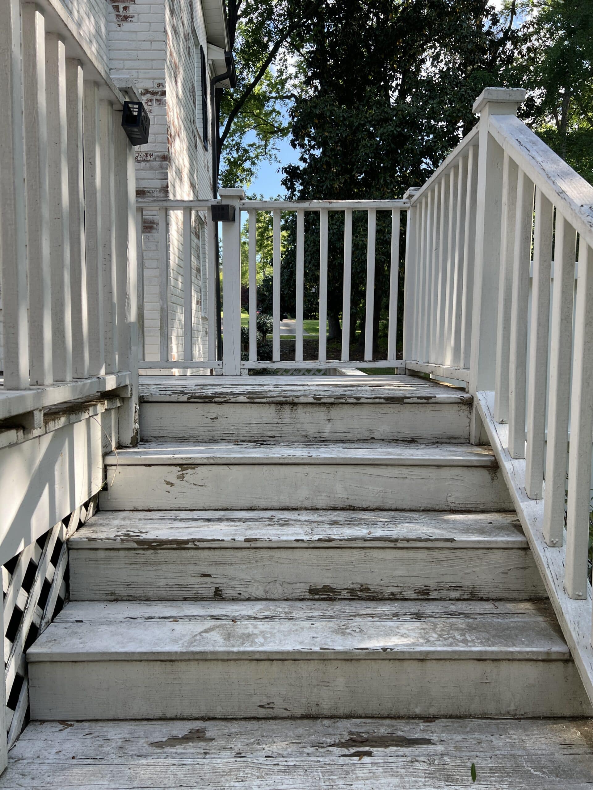 deck steps before with chipping paint