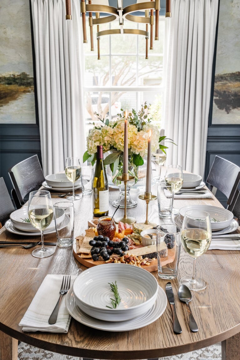 simple dinner table decor