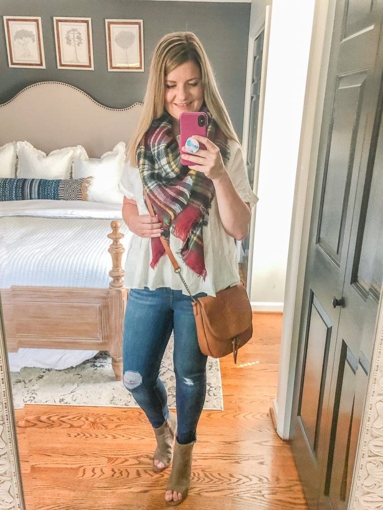 7 Inexpensive Tummy Hiding Fall Outfits