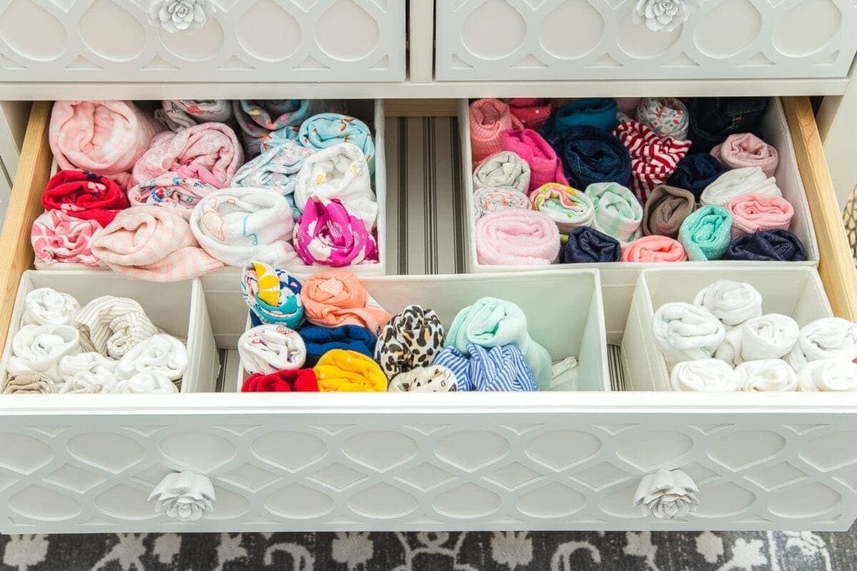 Nursery Organization | Dresser drawers with dividers to store baby clothes in categories