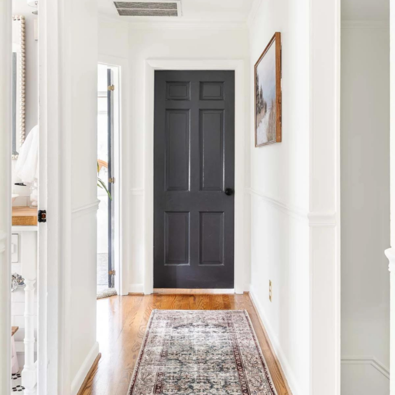 How to Paint Doors and Best Ways to Make Them Durable